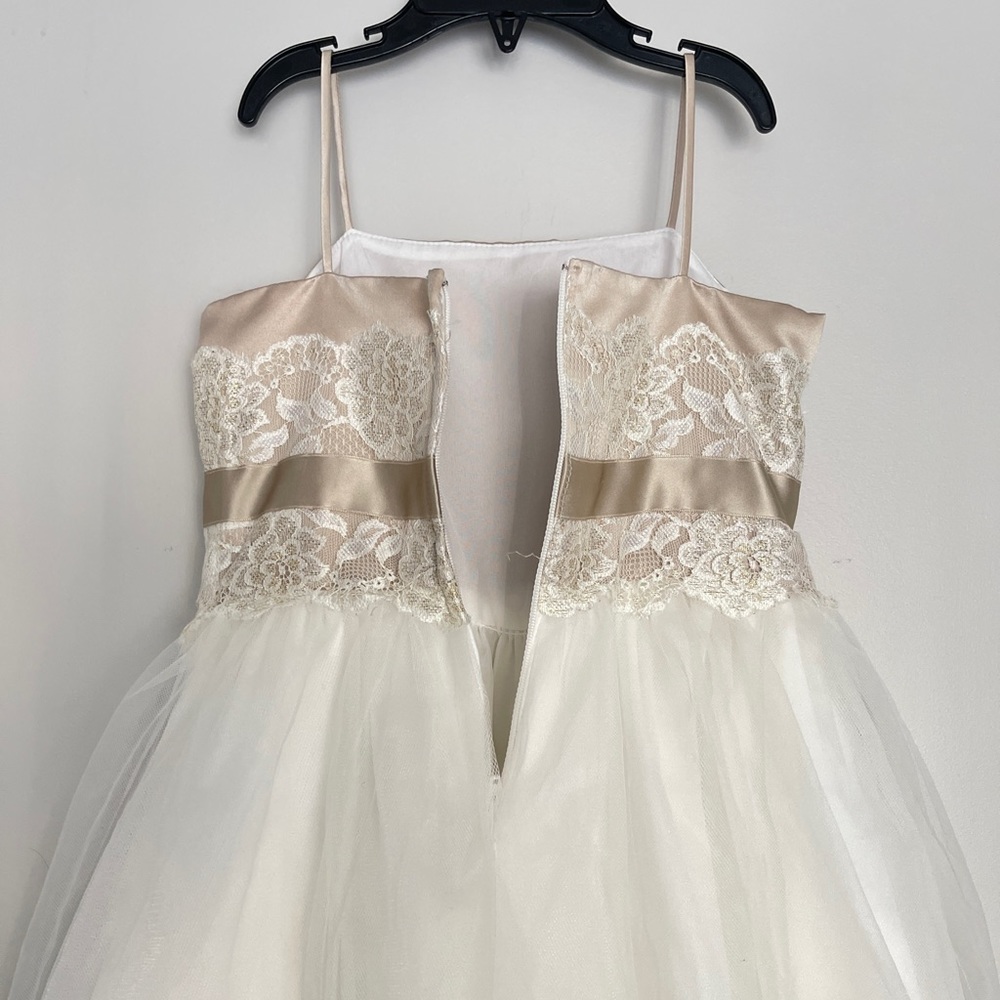 David’s Bridal Kids Strap Satin Formal Dress Size 3 - Picture 4 of 11